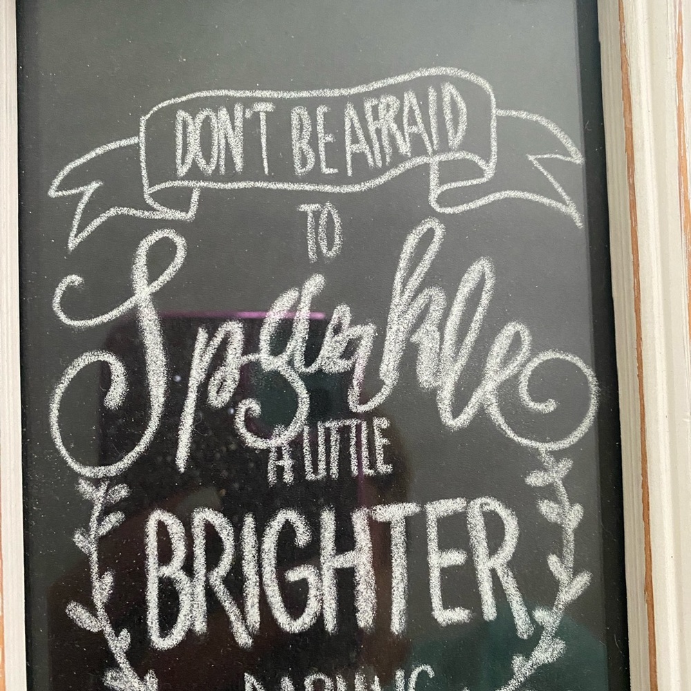 Picture frame - Picture 2 of 5